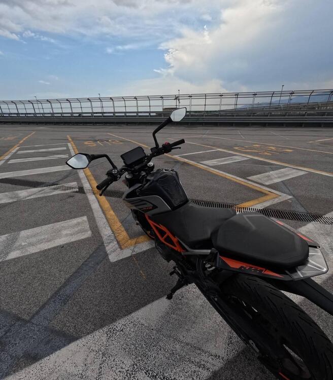 KTM 125 Duke (2021 - 23) (3)