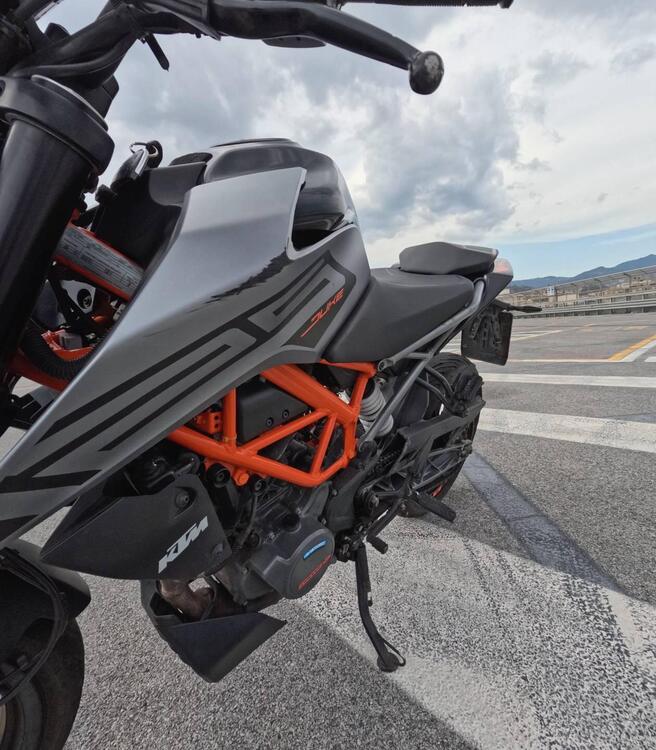 KTM 125 Duke (2021 - 23) (4)