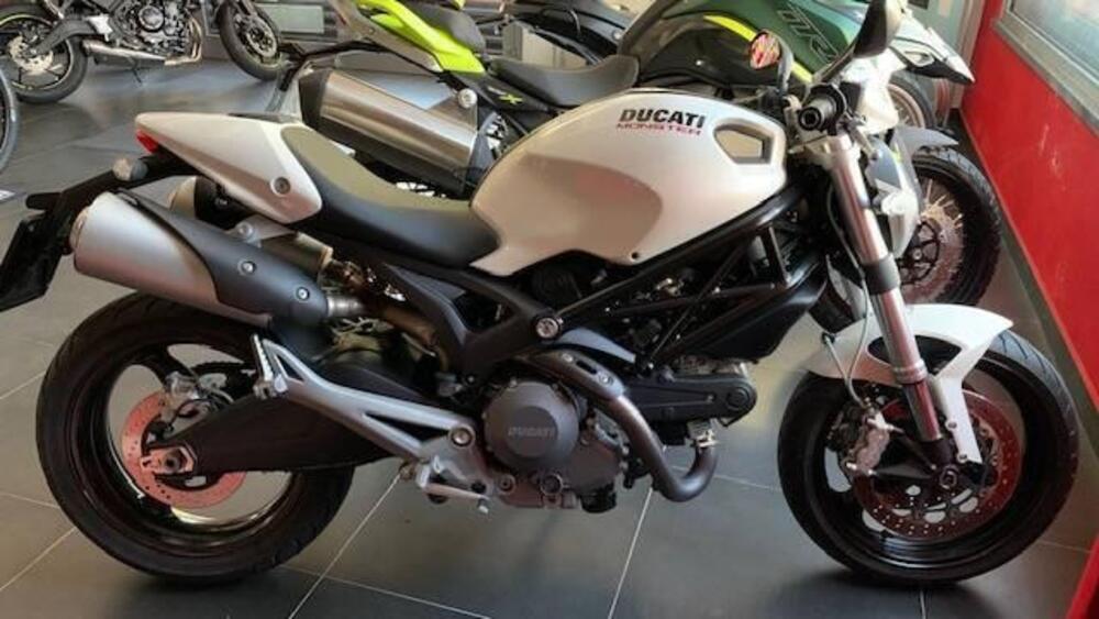 Ducati Monster 696 Plus (2007 - 14)