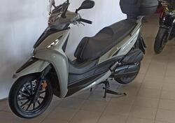 Kymco Agility 300 + (2020) usata