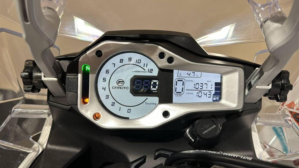 CFMOTO 650MT (2021 - 24) (2)