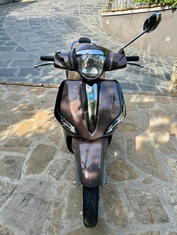 Piaggio Liberty 150 i-get ABS (2016) (2)