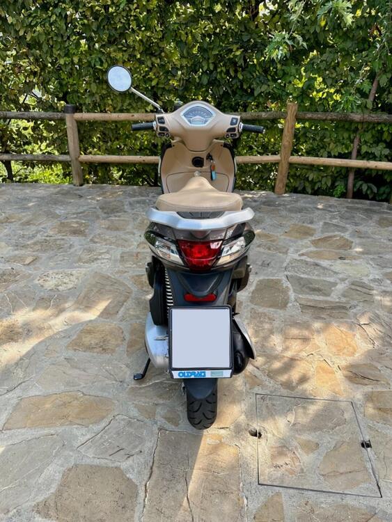 Piaggio Liberty 150 i-get ABS (2016) (3)