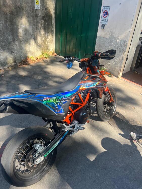 KTM 690 SMC R (2021-22)