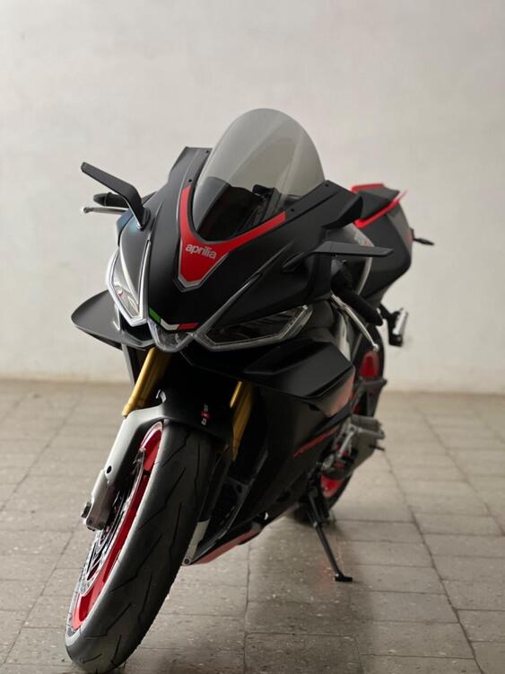 Aprilia RSV4 1100 (2021 - 24) (4)