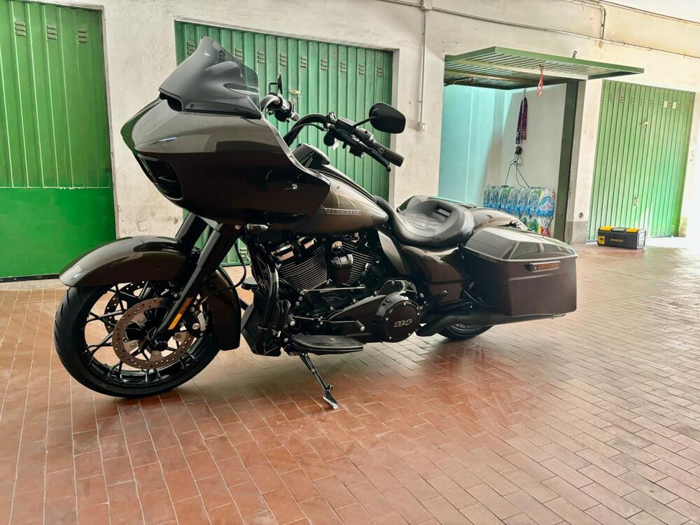 Harley-Davidson 114 Road Glide Special (2019 - 20) - FLTRXS (3)