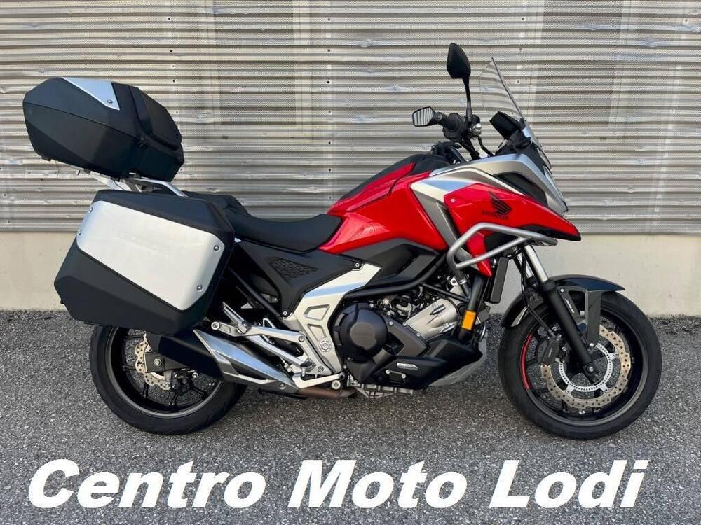 Vendo Honda Nc 750 X Dtc Abs Travel Edition 2018 20 Usata A San Martino In Strada Codice