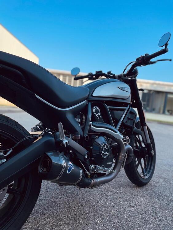 Ducati Scrambler 800 Icon Dark (2020) (2)