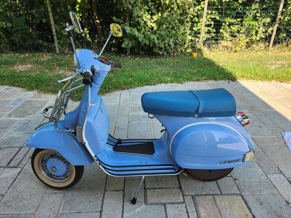 Piaggio Vespa PX