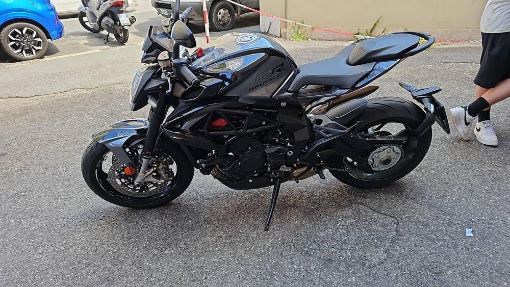 MV Agusta Brutale 800 RR SCS (2021 - 22) (2)