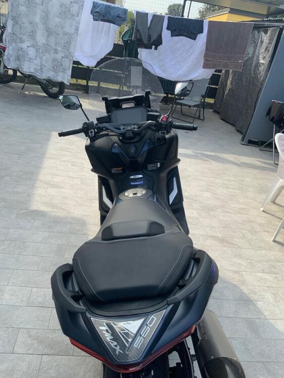 Yamaha T-Max 560 (2022 - 24) (5)