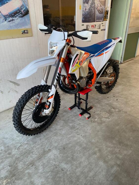 KTM EXC 300 TPI Six Days (2022) (4)