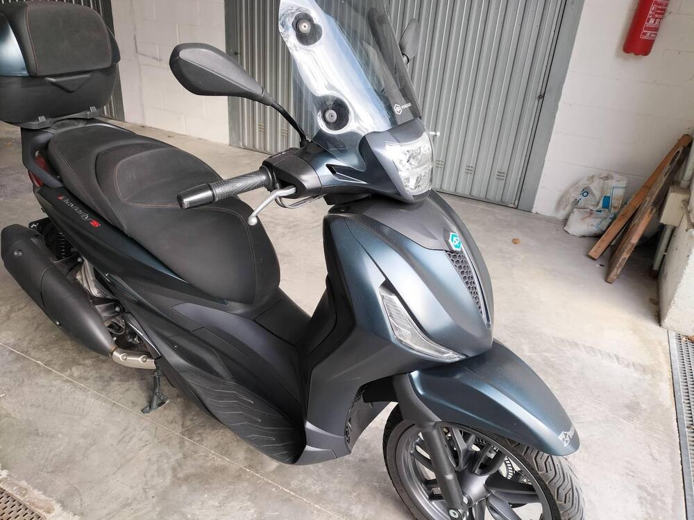 Piaggio Beverly 300 S ABS-ASR (2021 - 24) (2)