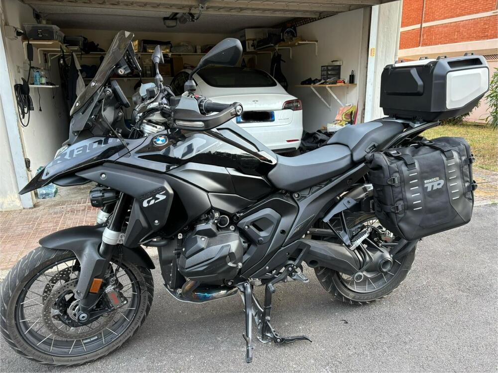 Bmw R 1300 GS Triple Black (2023 - 25) (4)