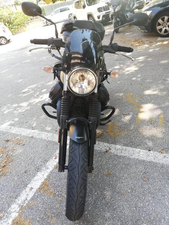 Moto Guzzi V7 III Stone (2017 - 20) (5)