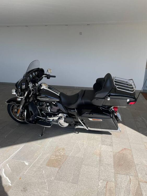 Harley-Davidson 114 Electra Glide Ultra Limited (2019) - FLHTK (3)