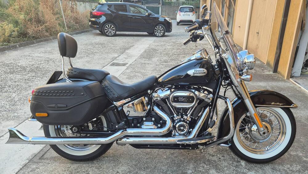 Harley-Davidson Heritage Classic (2021 - 24) (2)