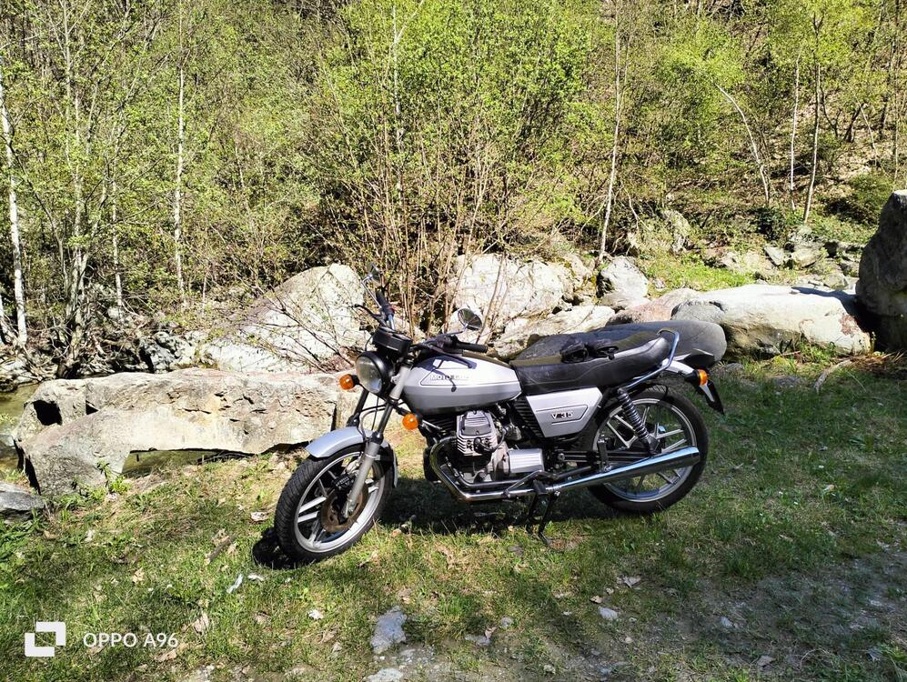 Moto Guzzi V35 (5)