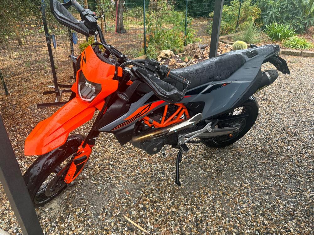 KTM 690 SMC R (2021-22)