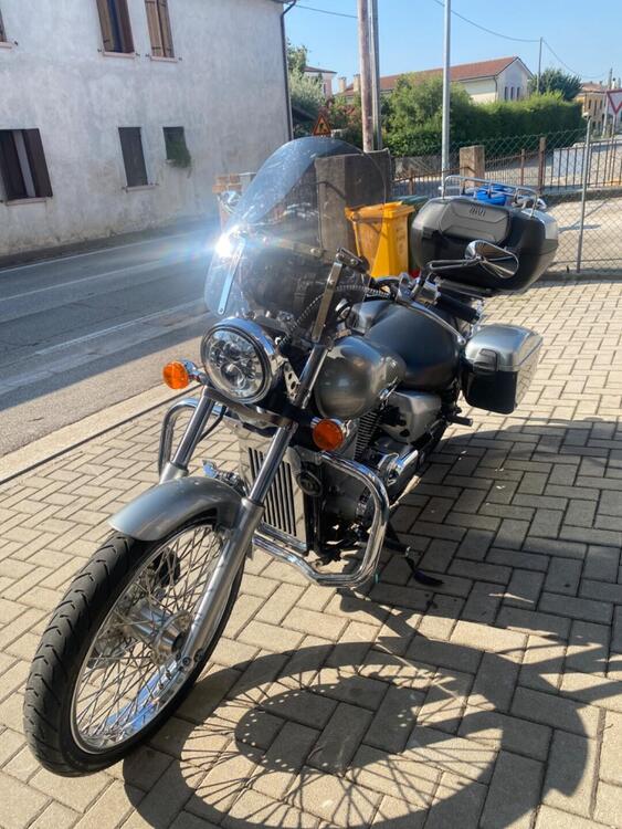 Honda VT 750 Shadow Spirit (2)