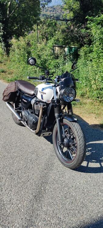 Triumph Street Twin 900 (2017 - 18)