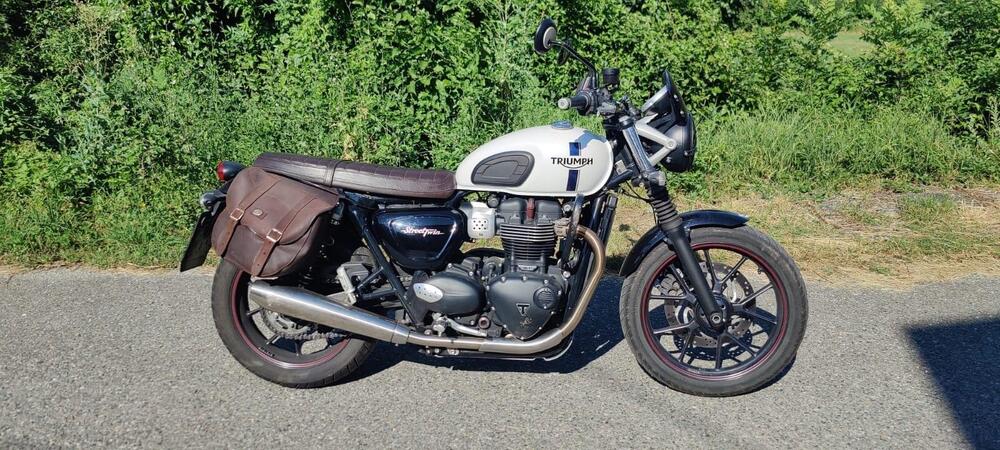 Triumph Street Twin 900 (2017 - 18) (3)