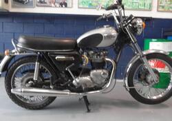 Triumph BONNEVILLE T 140 d'epoca