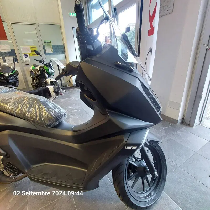 Kymco Skytown 125i (2024 - 26) (5)