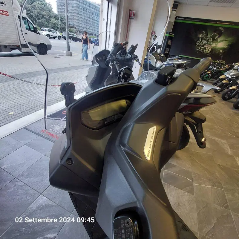 Kymco Skytown 125i (2024 - 26) (7)