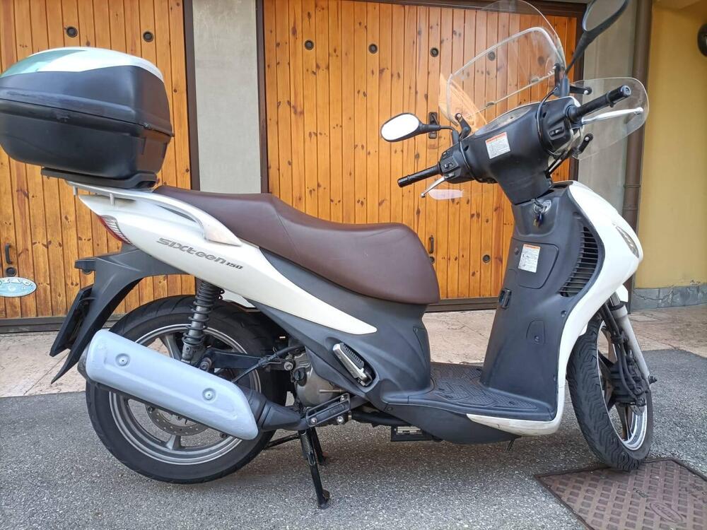 Suzuki SIXteen 150 (2007 - 14) (2)