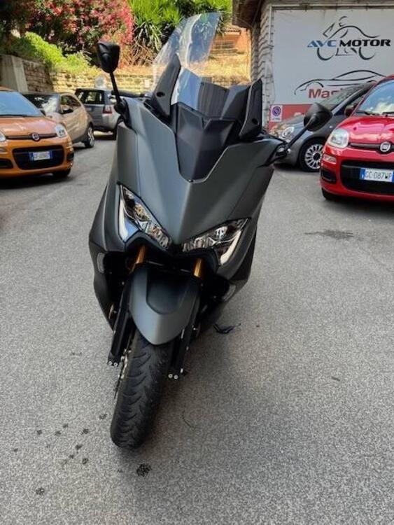 Yamaha T-Max 560 Tech Max (2021) (2)