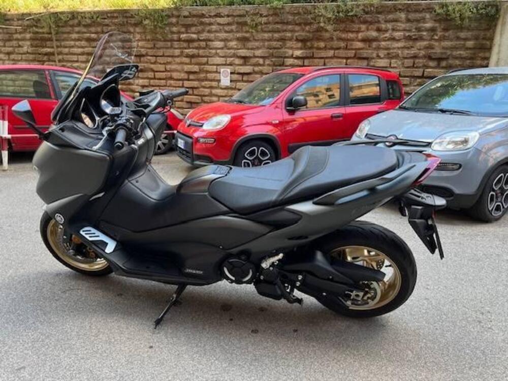 Yamaha T-Max 560 Tech Max (2021) (4)