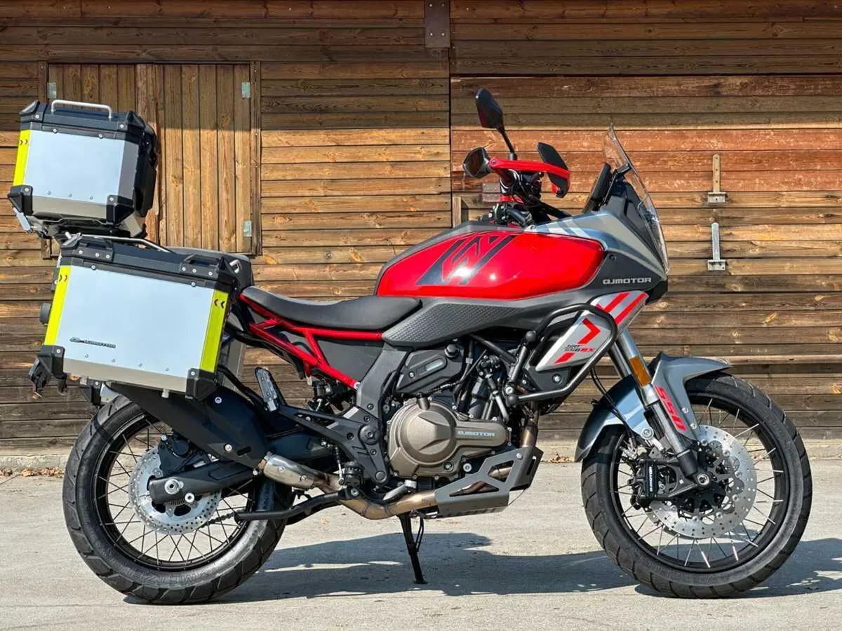 QJ Motor SRT 550SX, in arrivo la nuova adventure secondo QJ (9)