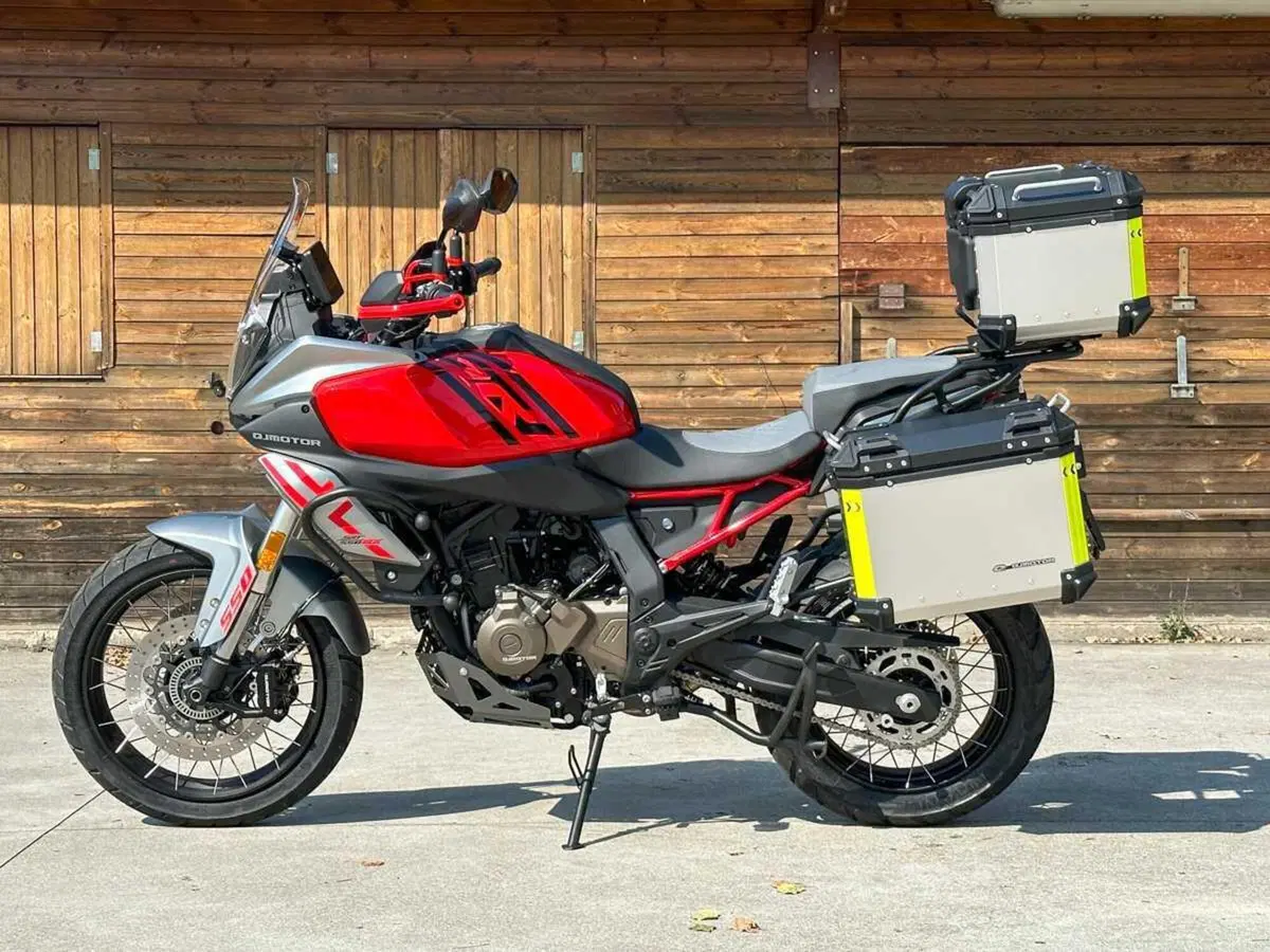 QJ Motor SRT 550SX, in arrivo la nuova adventure secondo QJ (5)