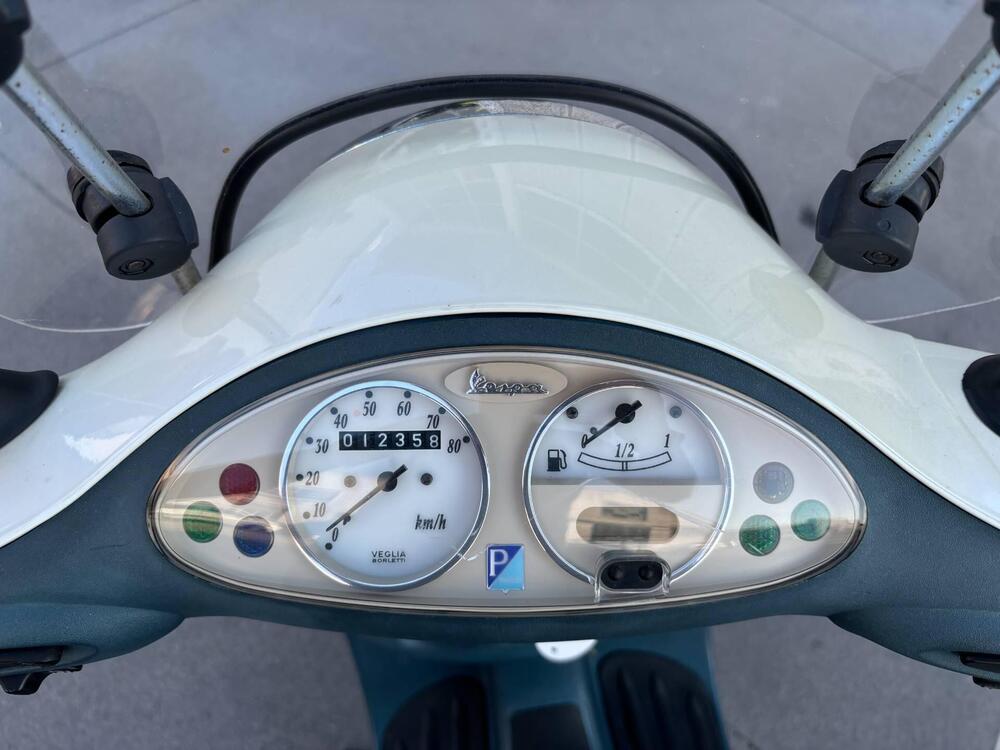 Vespa 50 ET4 (2002 - 06) (2)