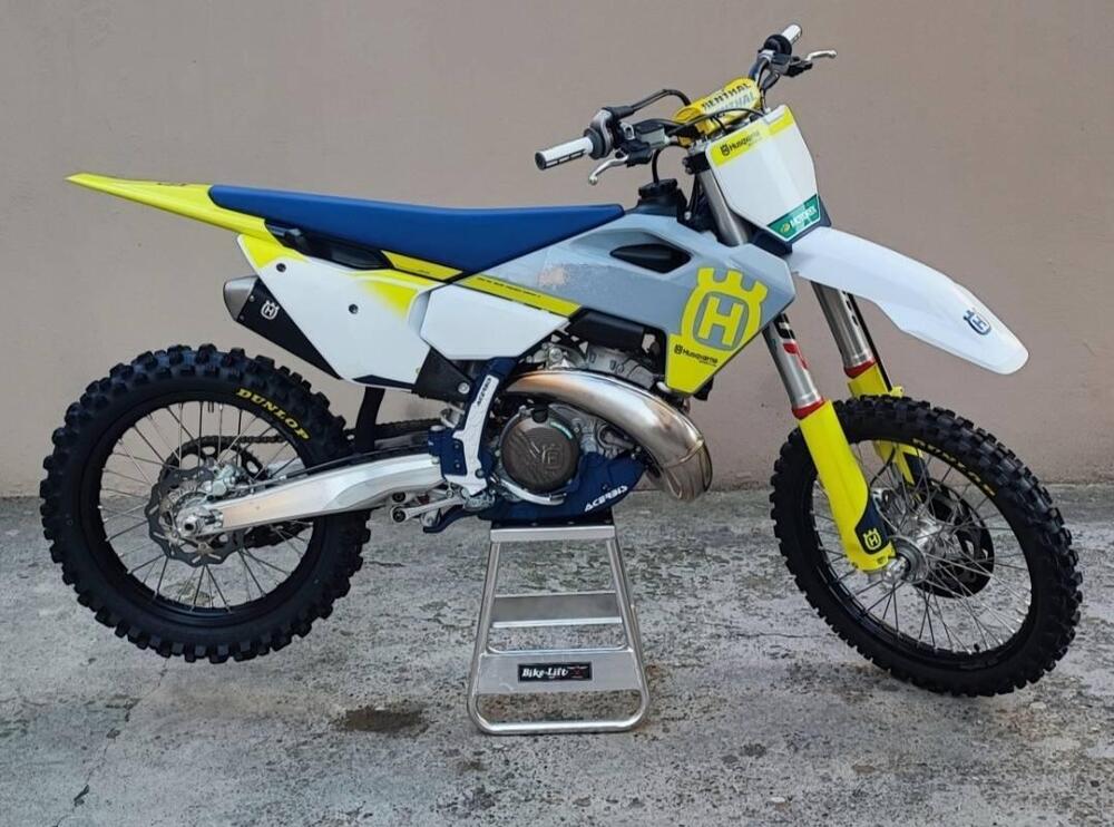 Husqvarna TC 250 (2023) (2)