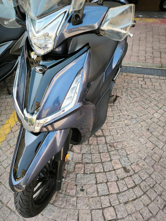 Kymco Agility 300i R16 ABS (2020) (4)