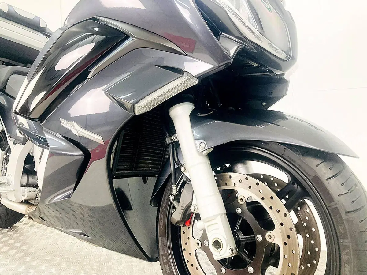Yamaha FJR 1300 A (2016 - 20) (11)