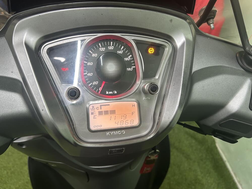 Kymco People 300i GT (2010 - 17) (3)