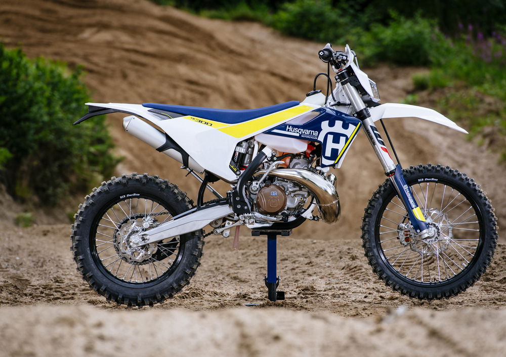 Husqvarna TE 300 (2017) (2)