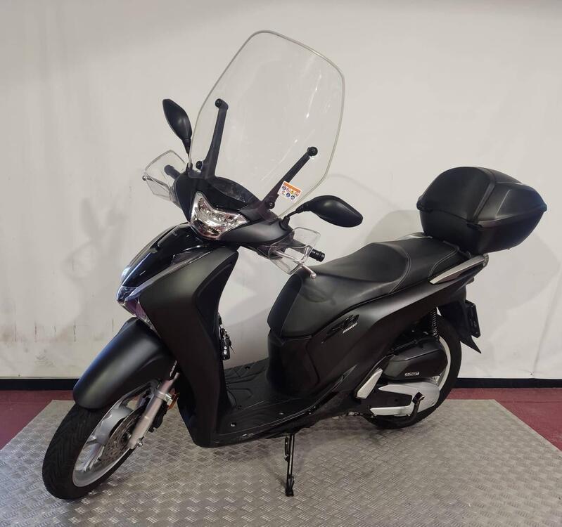 Honda SH 150 i (2017 - 19) (2)