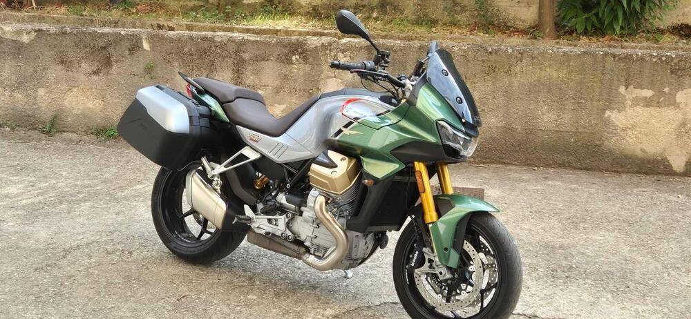 Moto Guzzi V100 Mandello S (2023 - 24) (2)