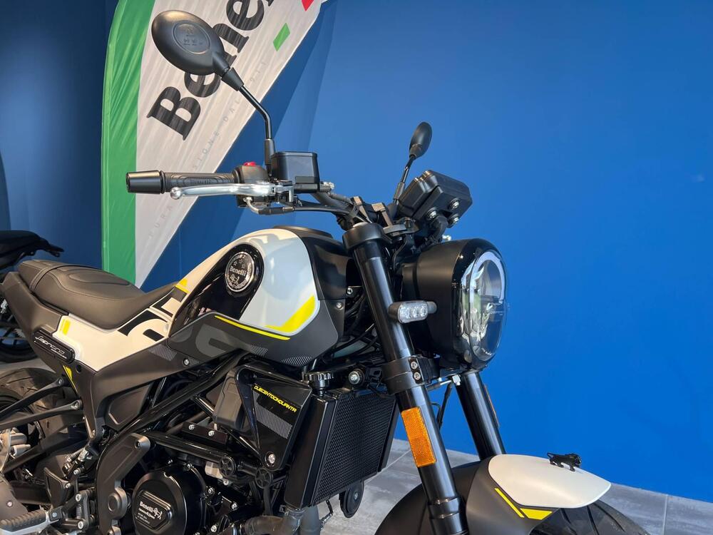 Benelli Leoncino 250 (2021 - 24) (2)