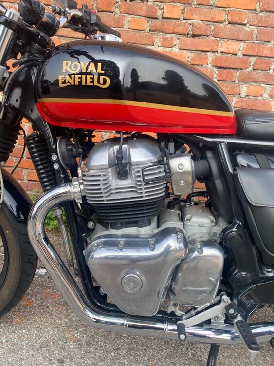 Royal Enfield Interceptor 650 Custom (2020) (4)