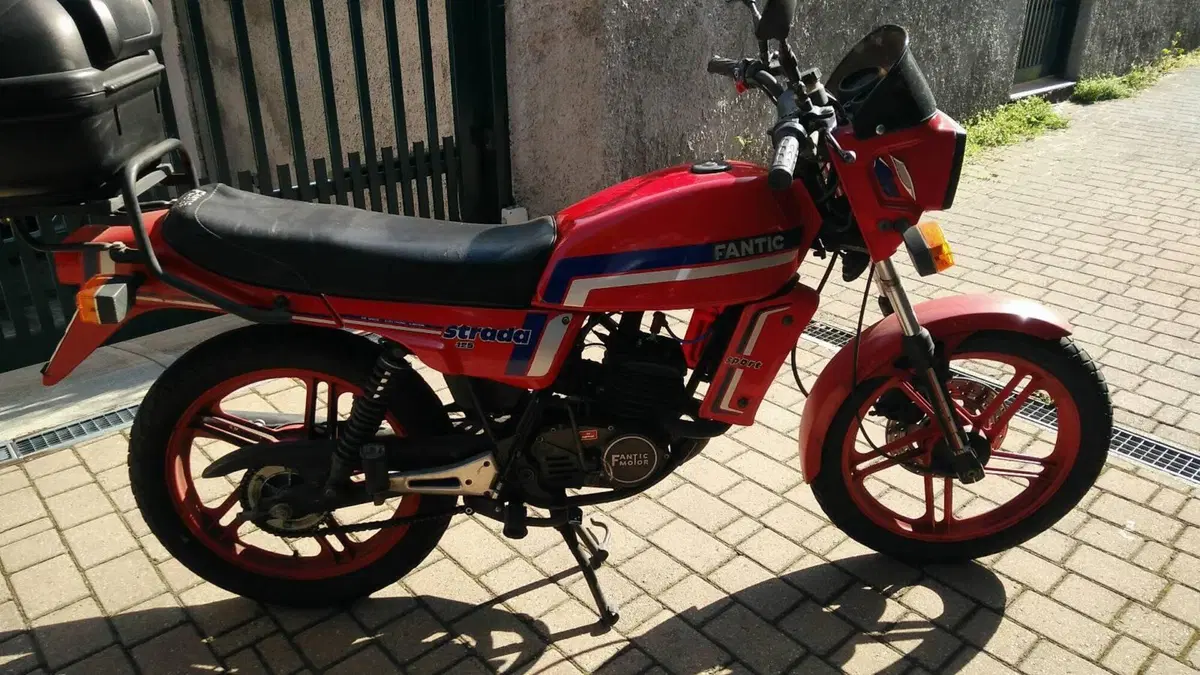 Fantic Motor Strada 125