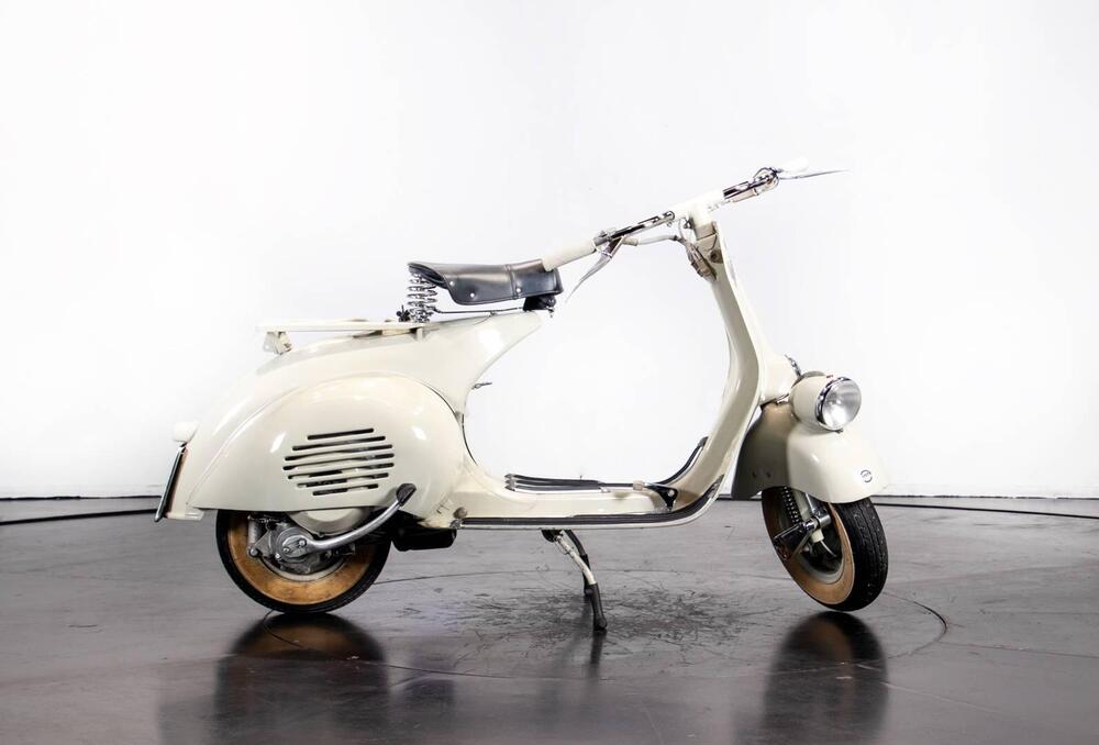 Piaggio Vespa 125 (2)