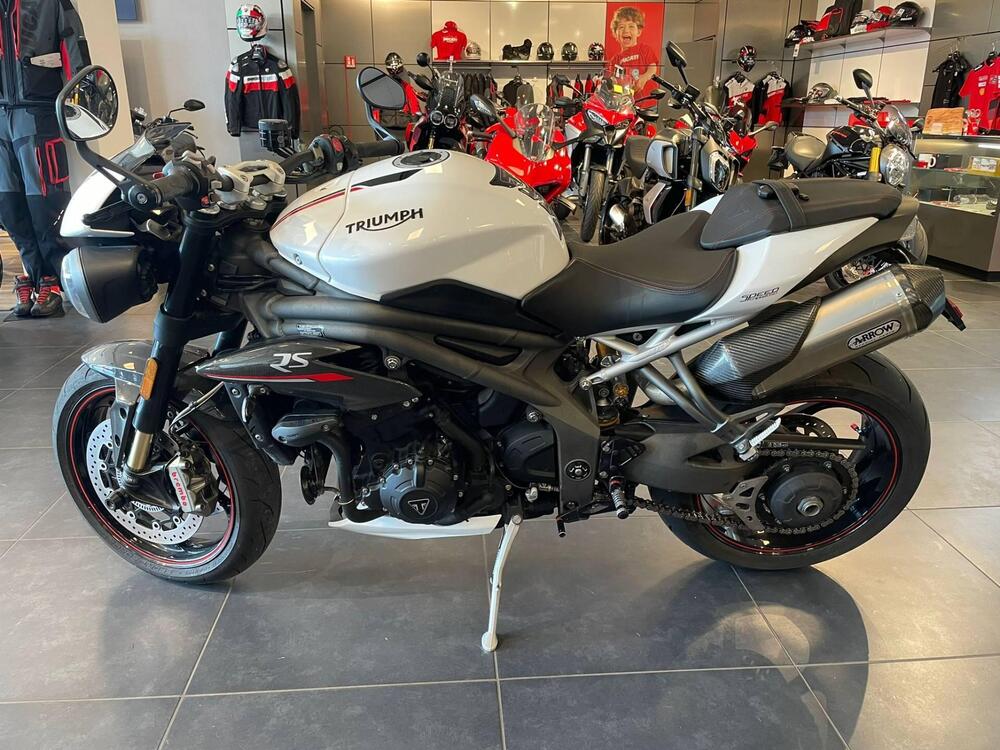 Triumph Speed Triple 1050 RS (2018 - 20) (2)