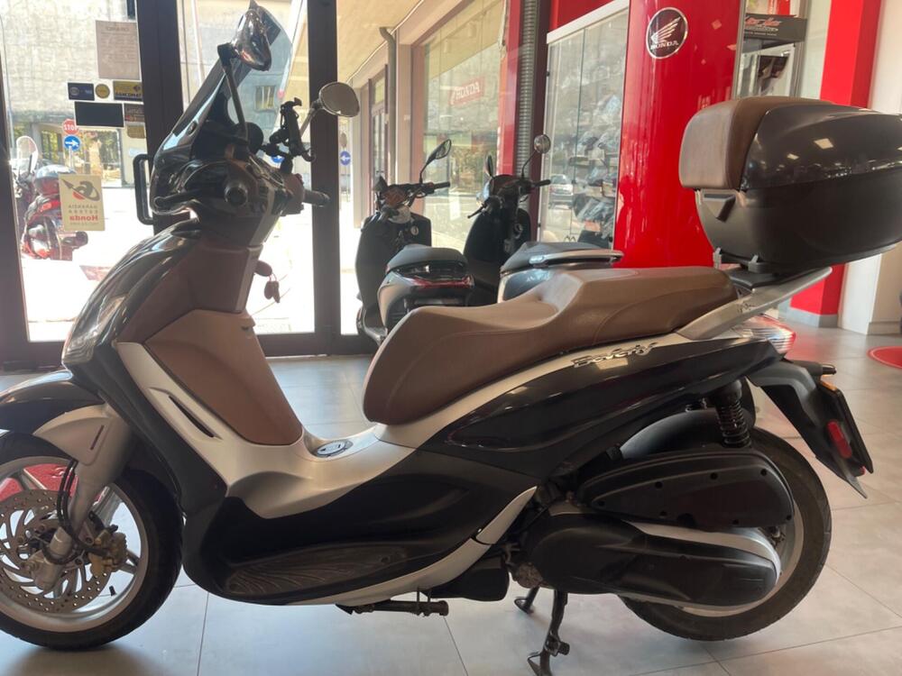 Piaggio Beverly 350 S ABS (2019 - 20) (3)