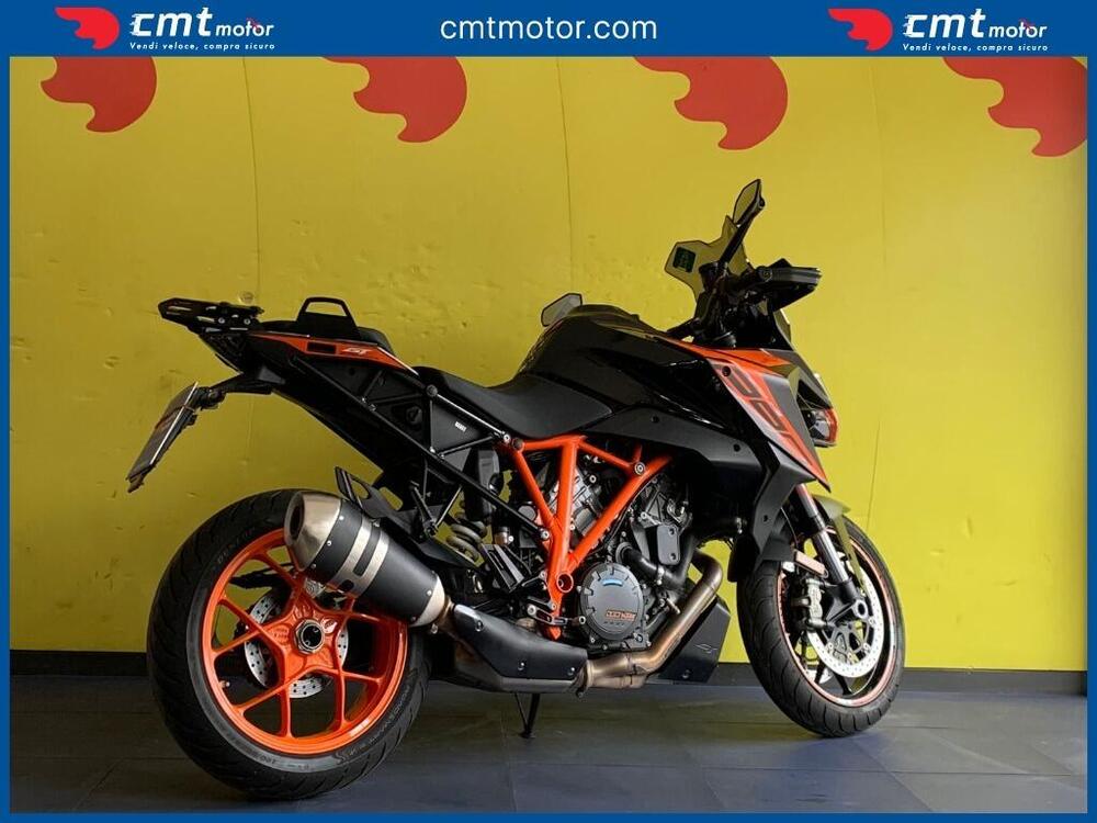 KTM 1290 Super Duke GT (2021) (3)