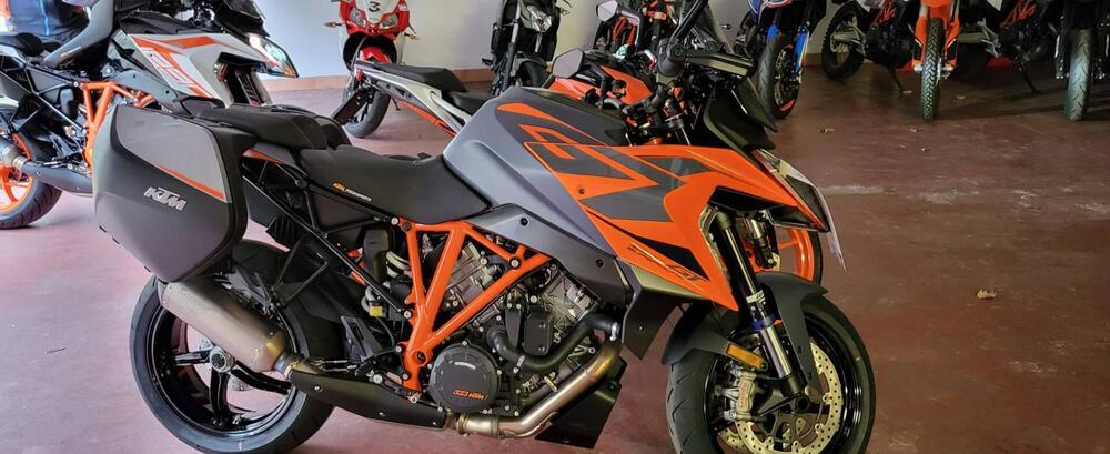 KTM 1290 Super Duke GT (2022 - 24) (4)